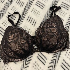 Victoria’s Secret Lace Bra 34D